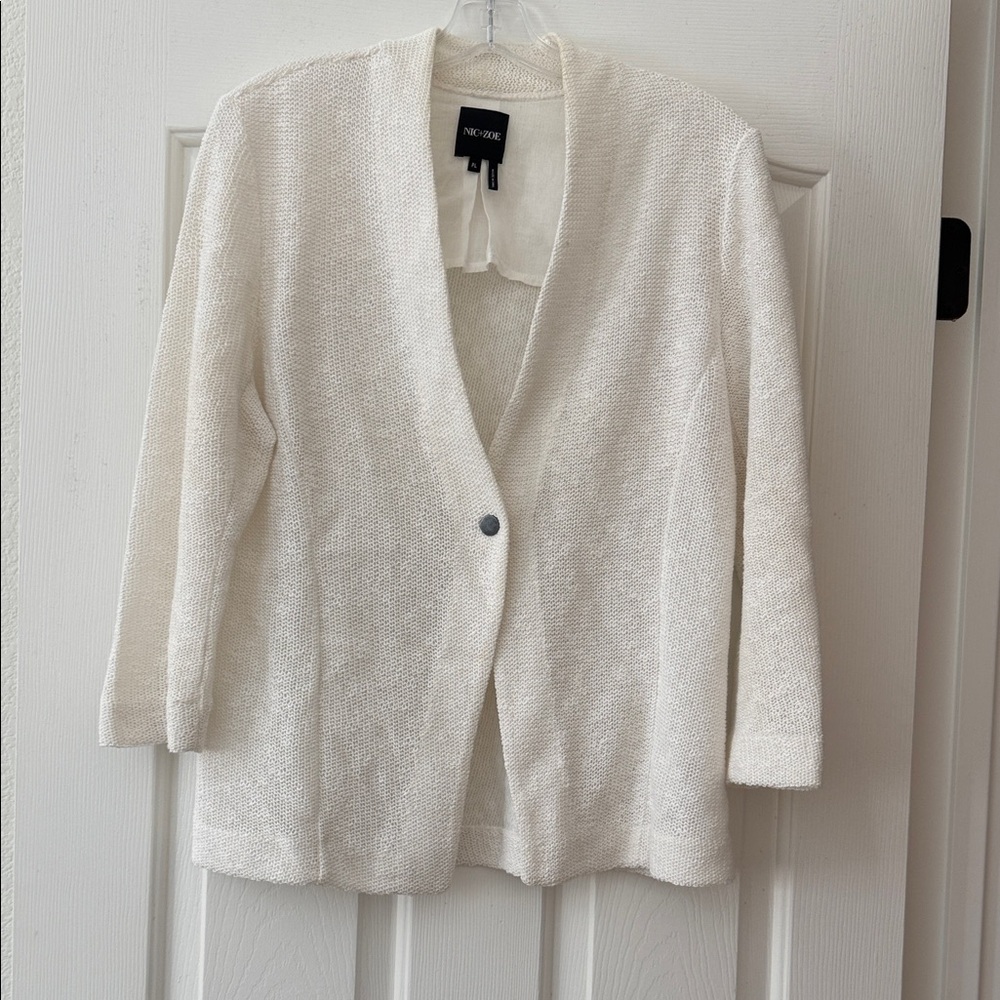 Nic + Zoe Women's Cream Textured blazer.